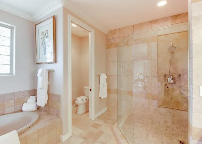 Holiday home Spacious Luxe W/ Access In Mohave!