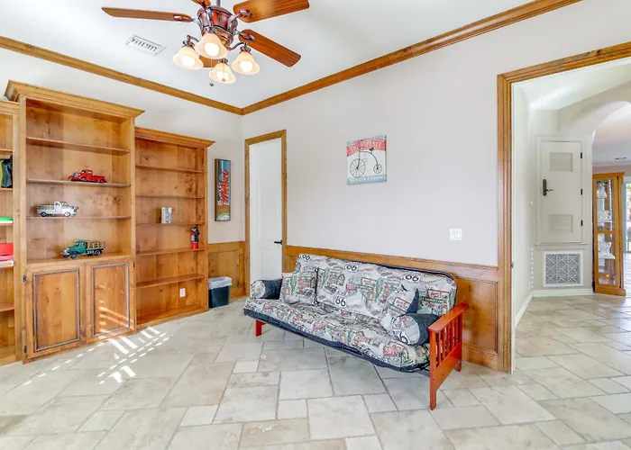 Holiday home Spacious Luxe W/ Access In Mohave! Fort Mohave
