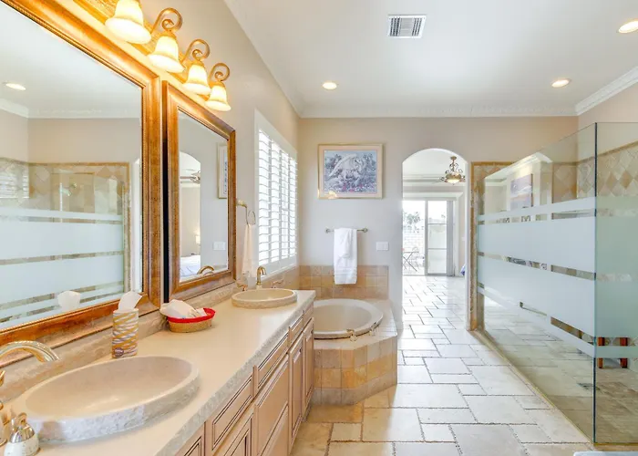 Spacious Luxe W/ Access In Mohave!